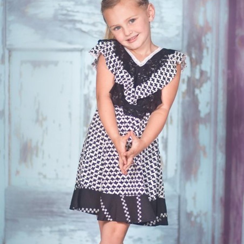 Jelly the Pug Black and White Dress Size XL NWT